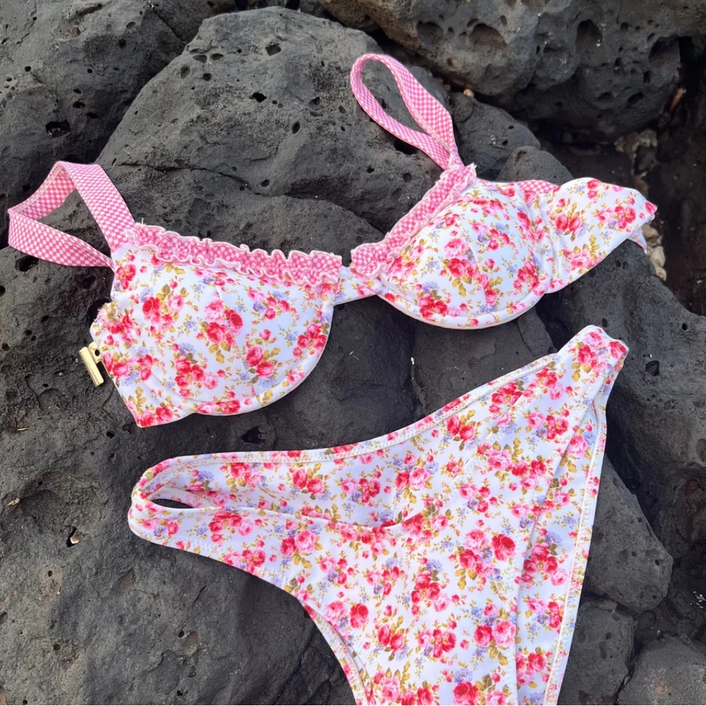 Strawberry Milk Mob Young Love Bikini Top New with Tags Size S